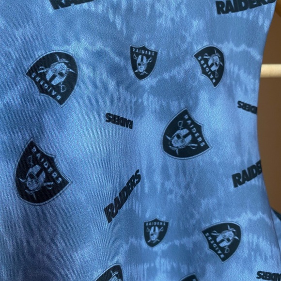 Las Vegas Raiders Sports Tank Top - Picture 5 of 7